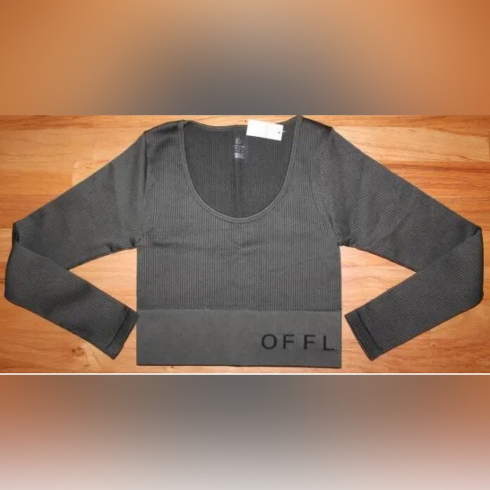 NWT Offline Women’s Seamless Ribbed Cropped Long Sleeve Top in Olive Daze Colour